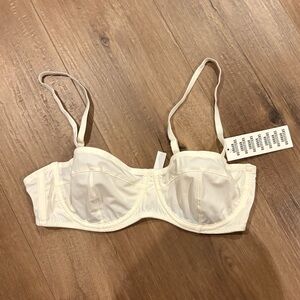 NWT 36C Women’s Urban Outfitters Bra Top Ivory Off White